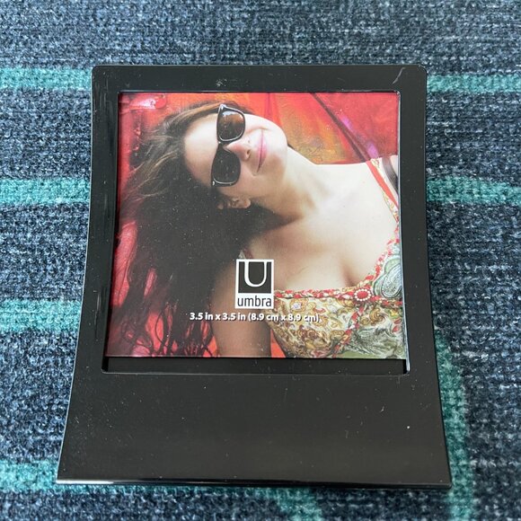 Umbra Polaroid Instant Photo Frames (Set of 9) - Picture 2 of 5